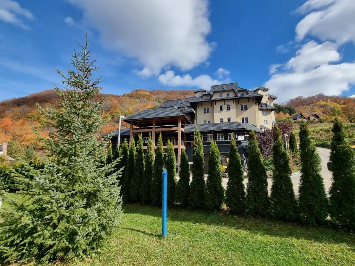 Planinsko Jutro - Brzece Centar Apartments, Kopaonik المظهر الخارجي الصورة
